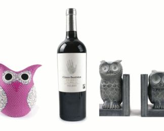 Korb 2 (Eulen Buchstützen, Deko Eule/ Kissen, Rotwein Cinco Sentidos)